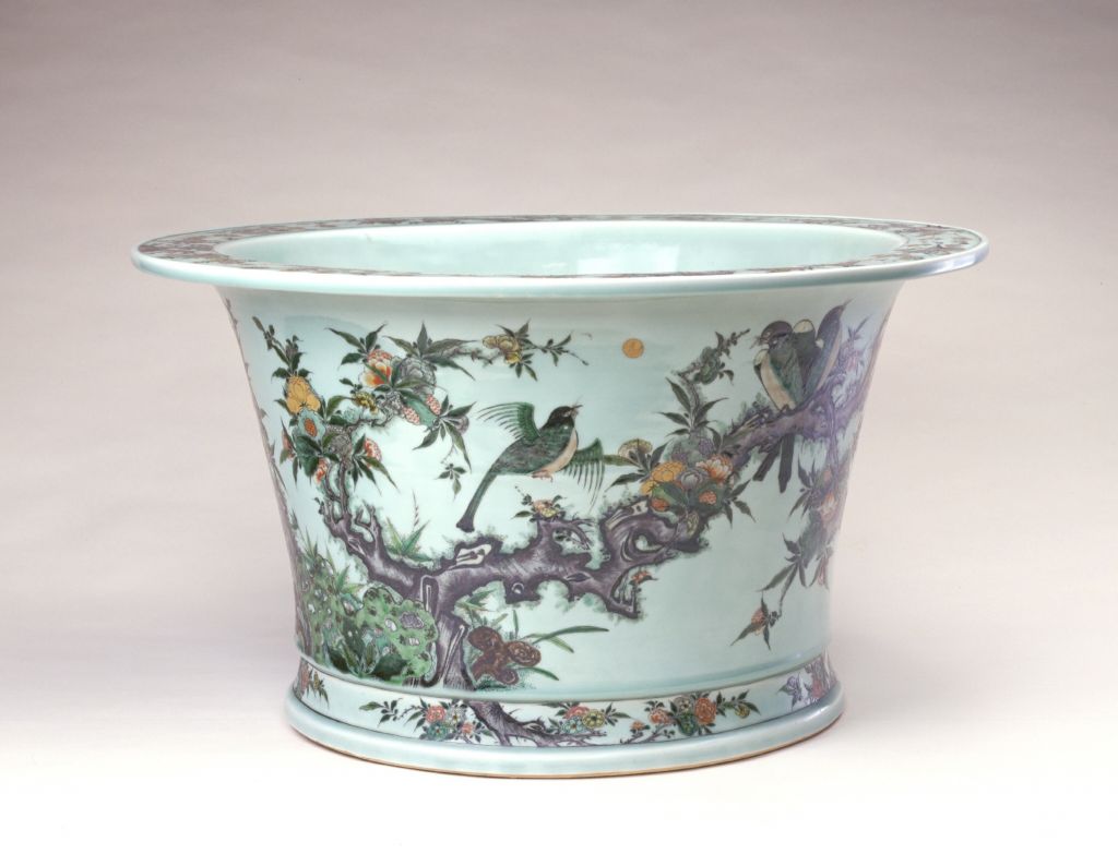 图片[2]-Large flowerpot with multicolored holly glaze and gold flowers and birds-China Archive